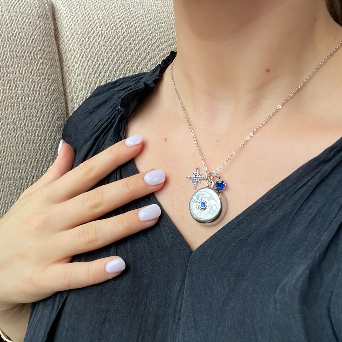 RAINN x invisaWear Necklace - Limited Edition - Image 3